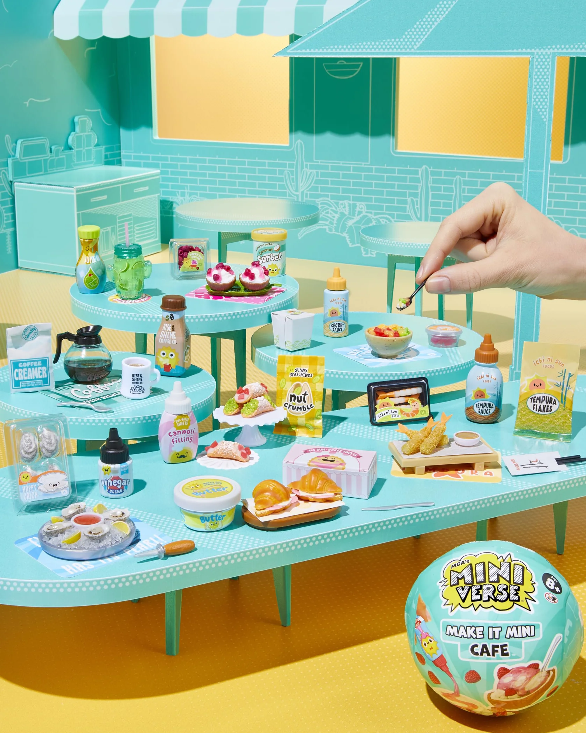 MGA’s Miniverse Make It Mini Cafe Series 6 - Sezonowe Mini Kolekcje z Żywicy z Replikami Składników do Tworzenia i Eksponowania, Niejadalne - dla Kolekcjonerów i Dzieci w Wieku 8+ Lat