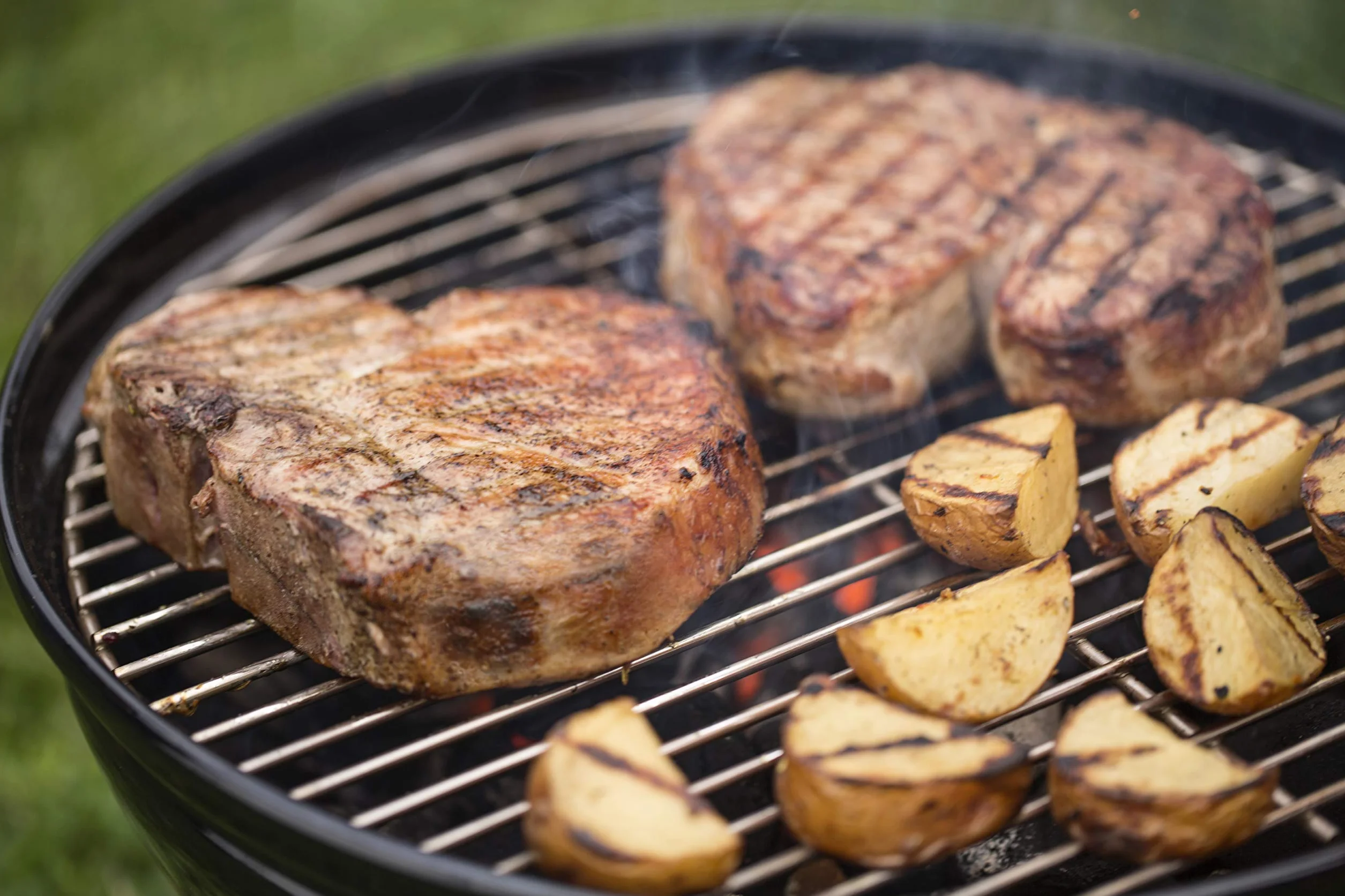 Weber Smokey Joe Original Grill węglowy Ø 37 cm, przenośny grill BBQ z emaliowaną pokrywą - Czarny