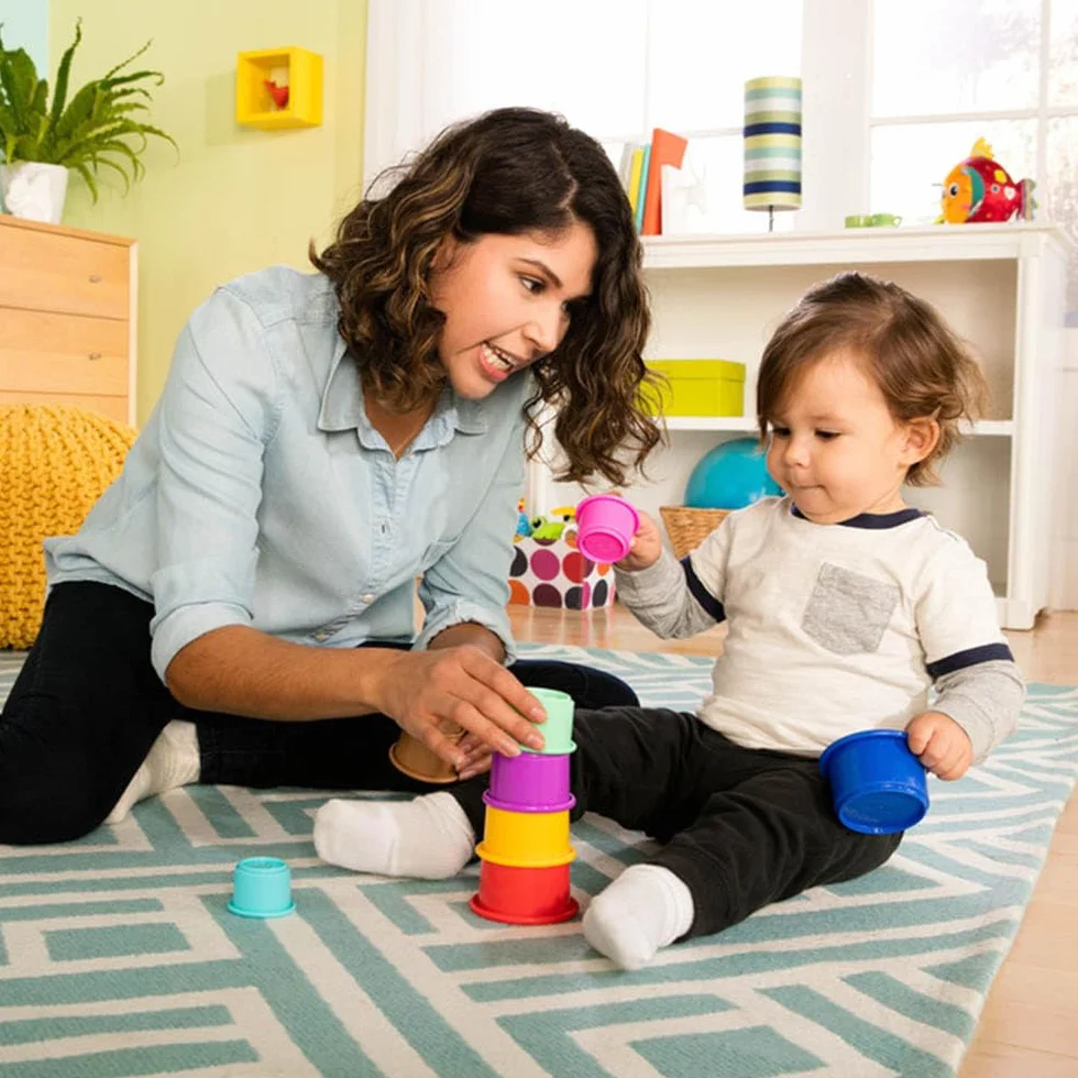 LAMAZE - Pile And Play Stacking Cups - Stacking And Nesting Toy Set - Stacking Cups for Babys - Colourful Toys of Babys, Multicoloured, From 0 Months +