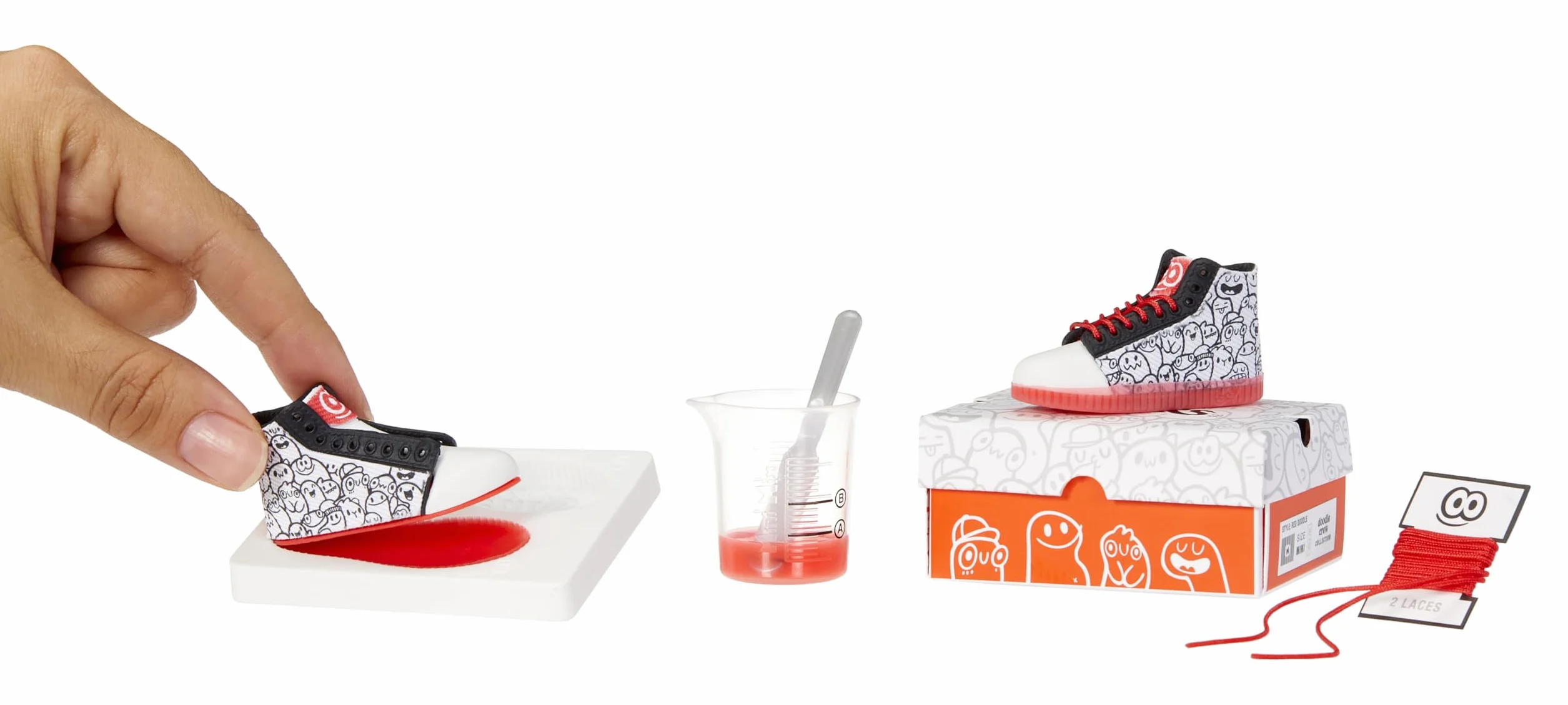MGA's Mini Make It Mini Sneakers i Kolekcje w Tajemniczych Opakowaniach, Majsterkowanie, Rękodzieło, Repliki, Stroje, NIEJADALNE - dla Kolekcjonerów, od 8+ Lat