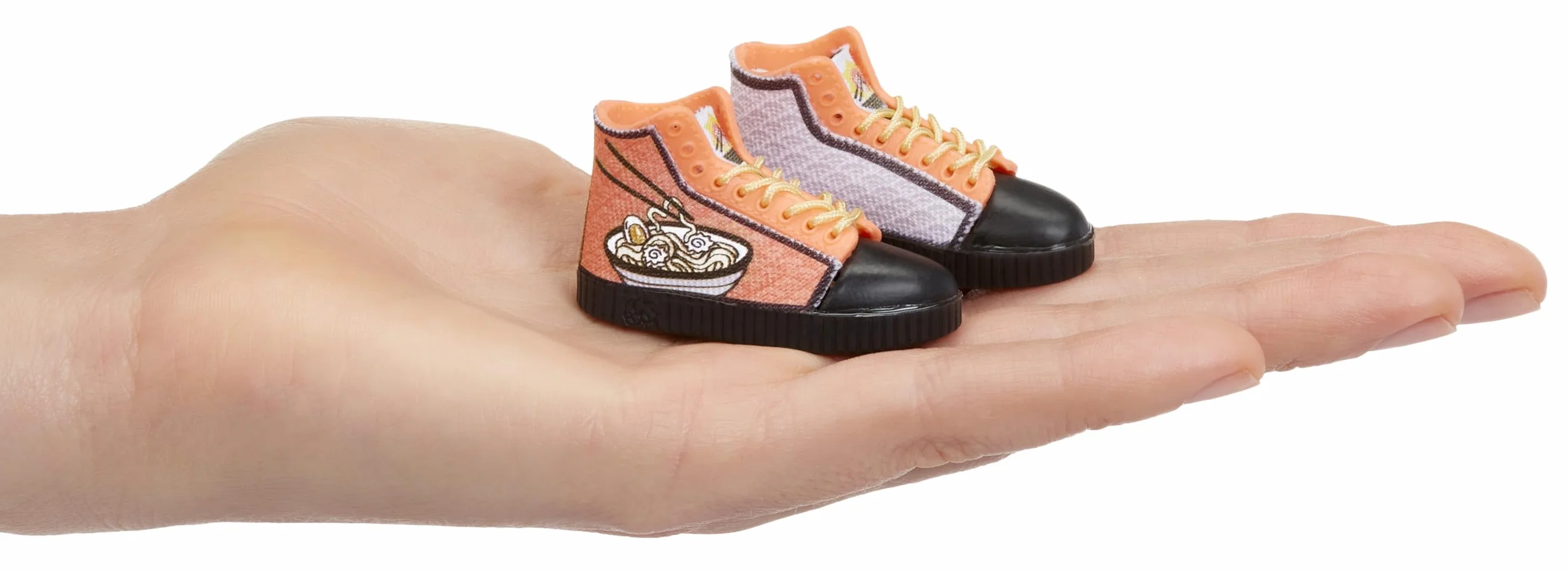 MGA's Mini Make It Mini Sneakers i Kolekcje w Tajemniczych Opakowaniach, Majsterkowanie, Rękodzieło, Repliki, Stroje, NIEJADALNE - dla Kolekcjonerów, od 8+ Lat