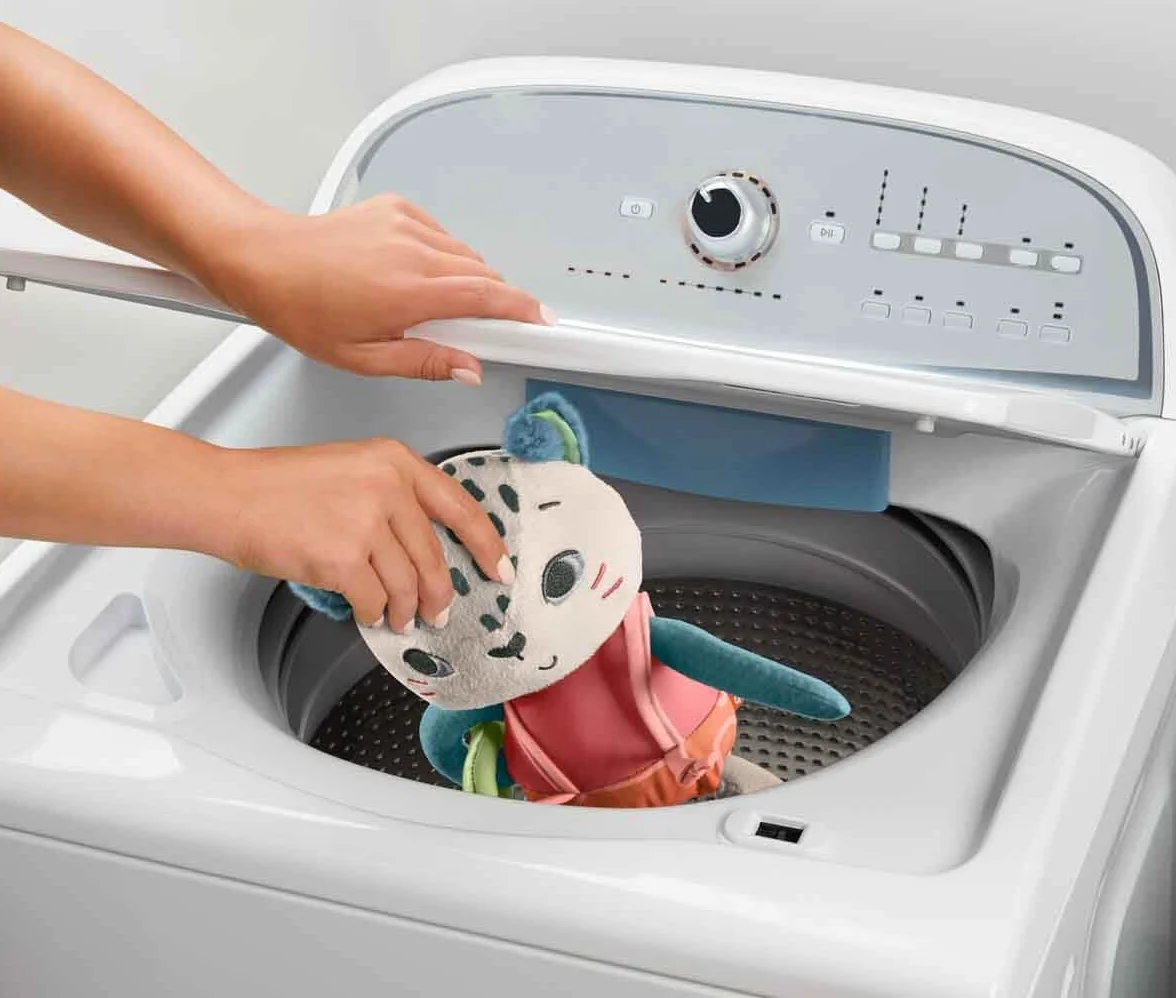Fisher-Price Planet Friends Pantera przytulanka Sensoryczna zabawka dla noworodków od 3 miesiąca życia, HKD64