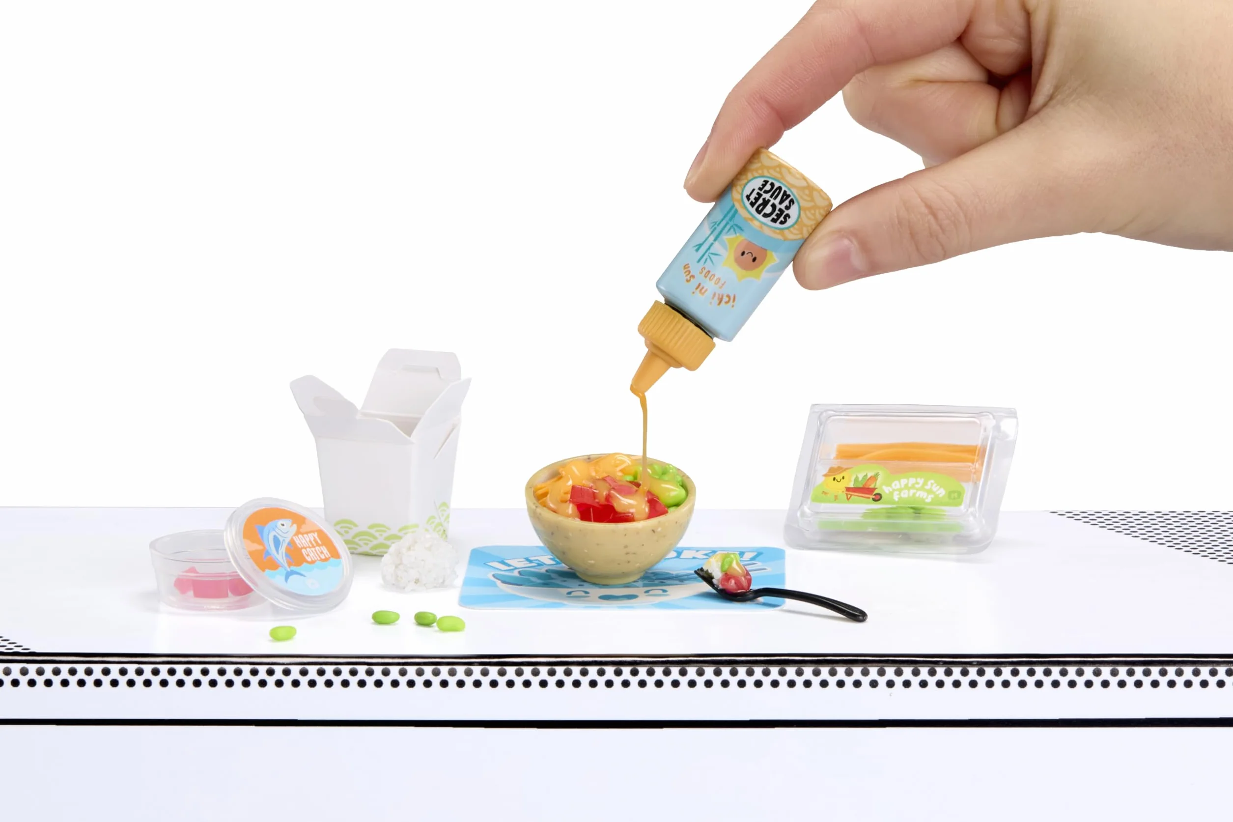 MGA’s Miniverse Make It Mini Cafe Series 6 - Sezonowe Mini Kolekcje z Żywicy z Replikami Składników do Tworzenia i Eksponowania, Niejadalne - dla Kolekcjonerów i Dzieci w Wieku 8+ Lat