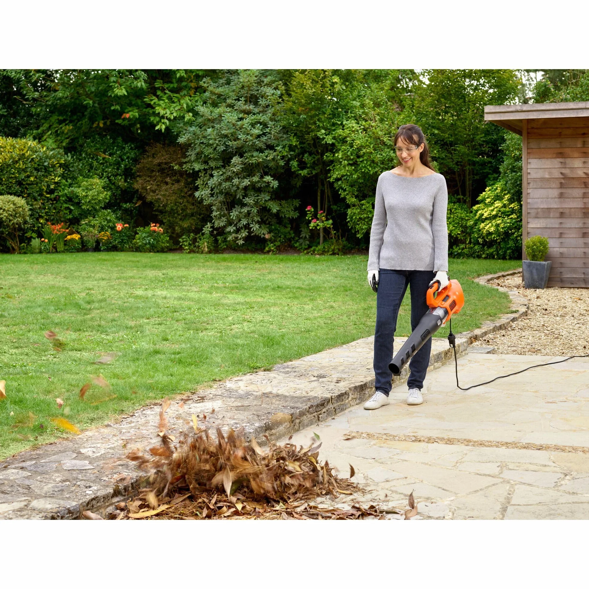 Black + Decker BEBL185-QS elektryczna dmuchawa osiowa 1850 W