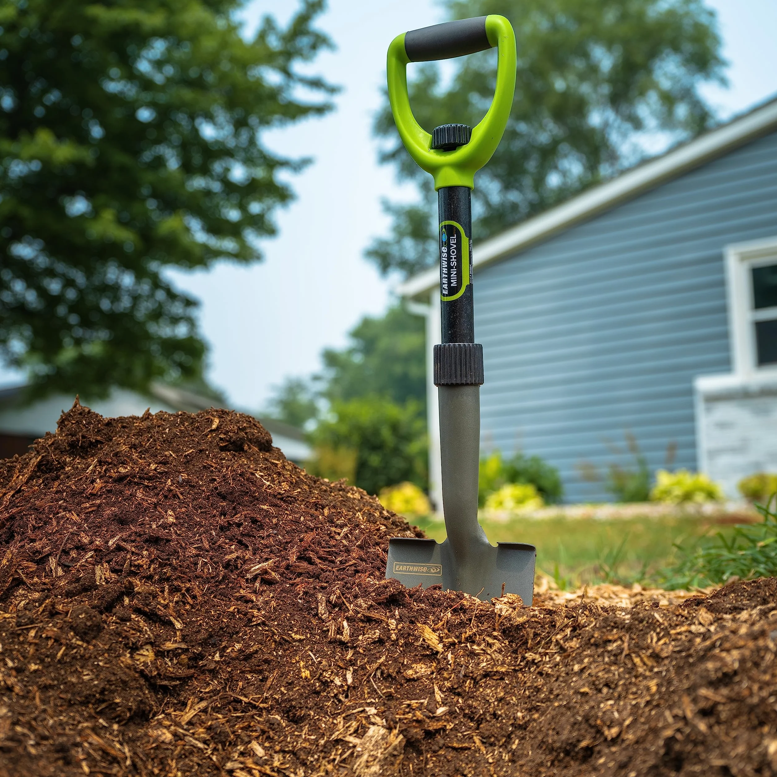 Earthwise 26,5-calowa składana mini łopata ze stali węglowej, uchwyt w kształcie litery D
