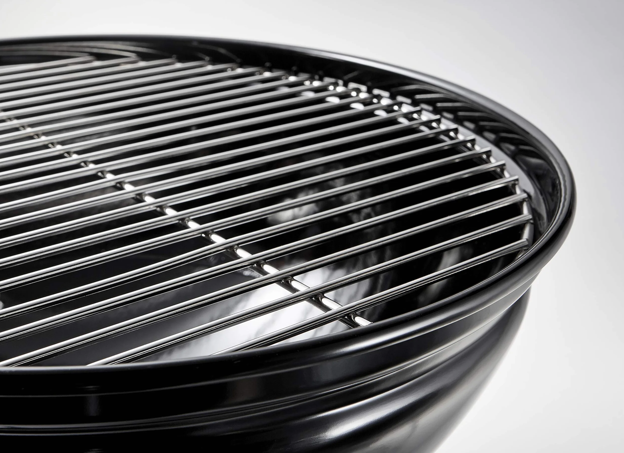 Weber Smokey Joe Original Grill węglowy Ø 37 cm, przenośny grill BBQ z emaliowaną pokrywą - Czarny