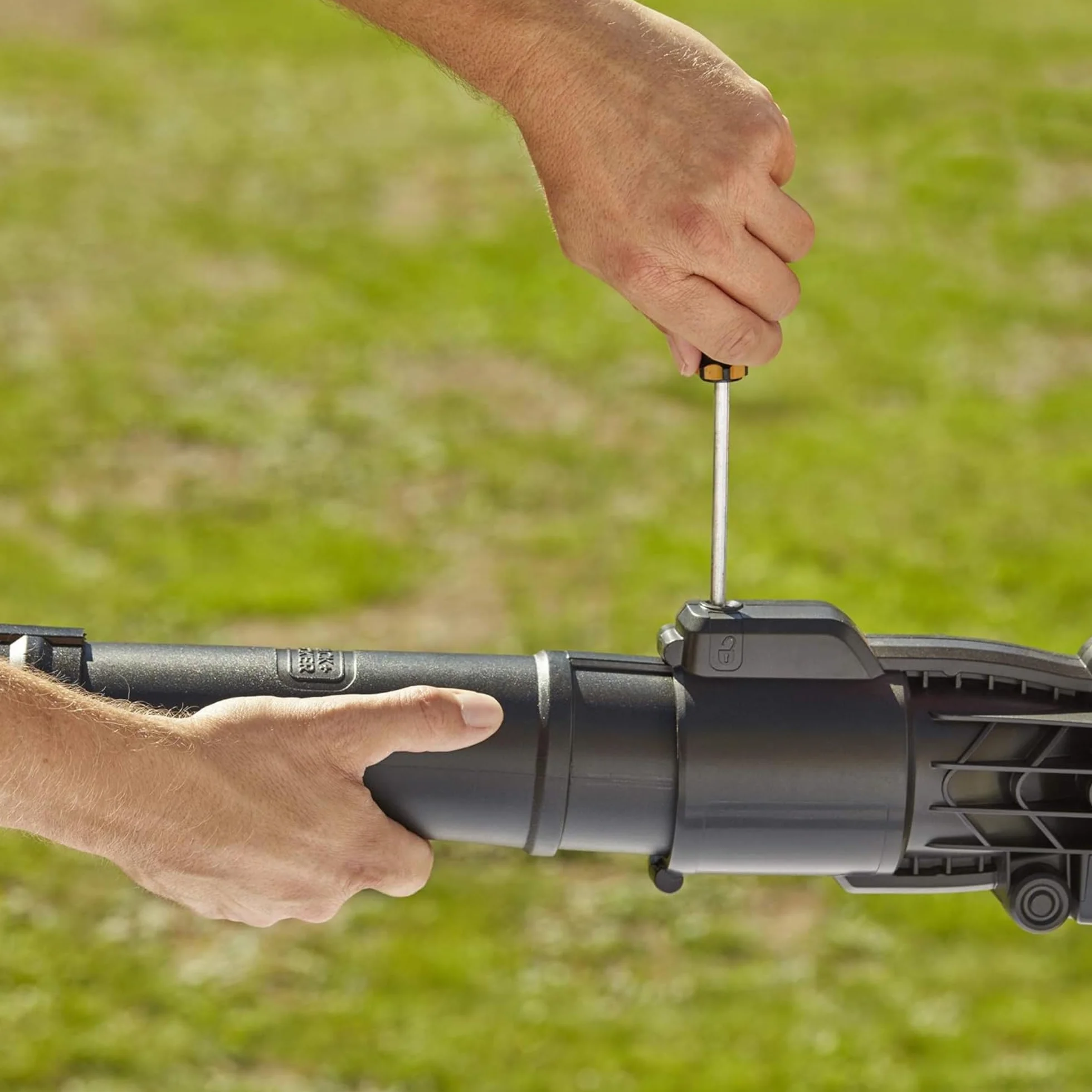 BLACK+DECKER BEBLV300-QS Elektryczny Odkurzacz do Liści 3 w 1 3000 W 72 L