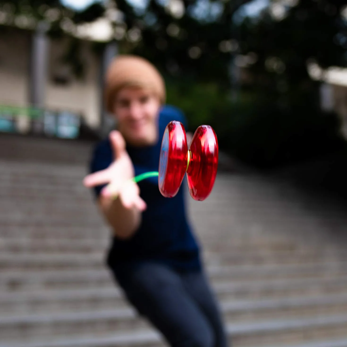 YoyoFactory SPINSTAR Yo-Yo – czerwony (idealny dla początkujących, sznurek i instrukcja w zestawie)