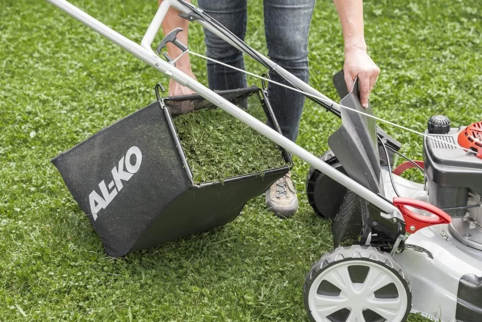 AL-KO Easy 4.20 P-S Highline kosiarka spalinowa 2 kW 42 cm stalowy pokład