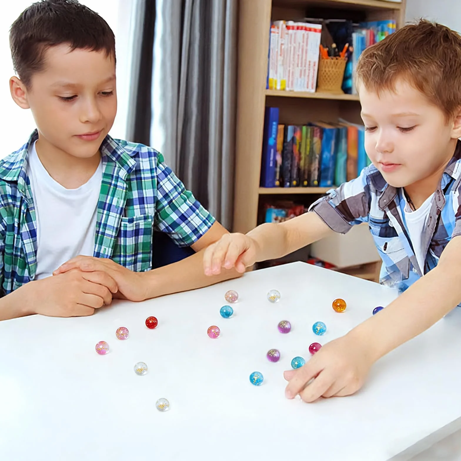 200 sztuk kolorowych szklanych kulek, 10 mm do gier w kulki dla dzieci, kolorowe kulki szklane, przezroczyste, dekoracja do gier w kulki dla dzieci, projekty DIY, dekoracja domu (10 kolorów)